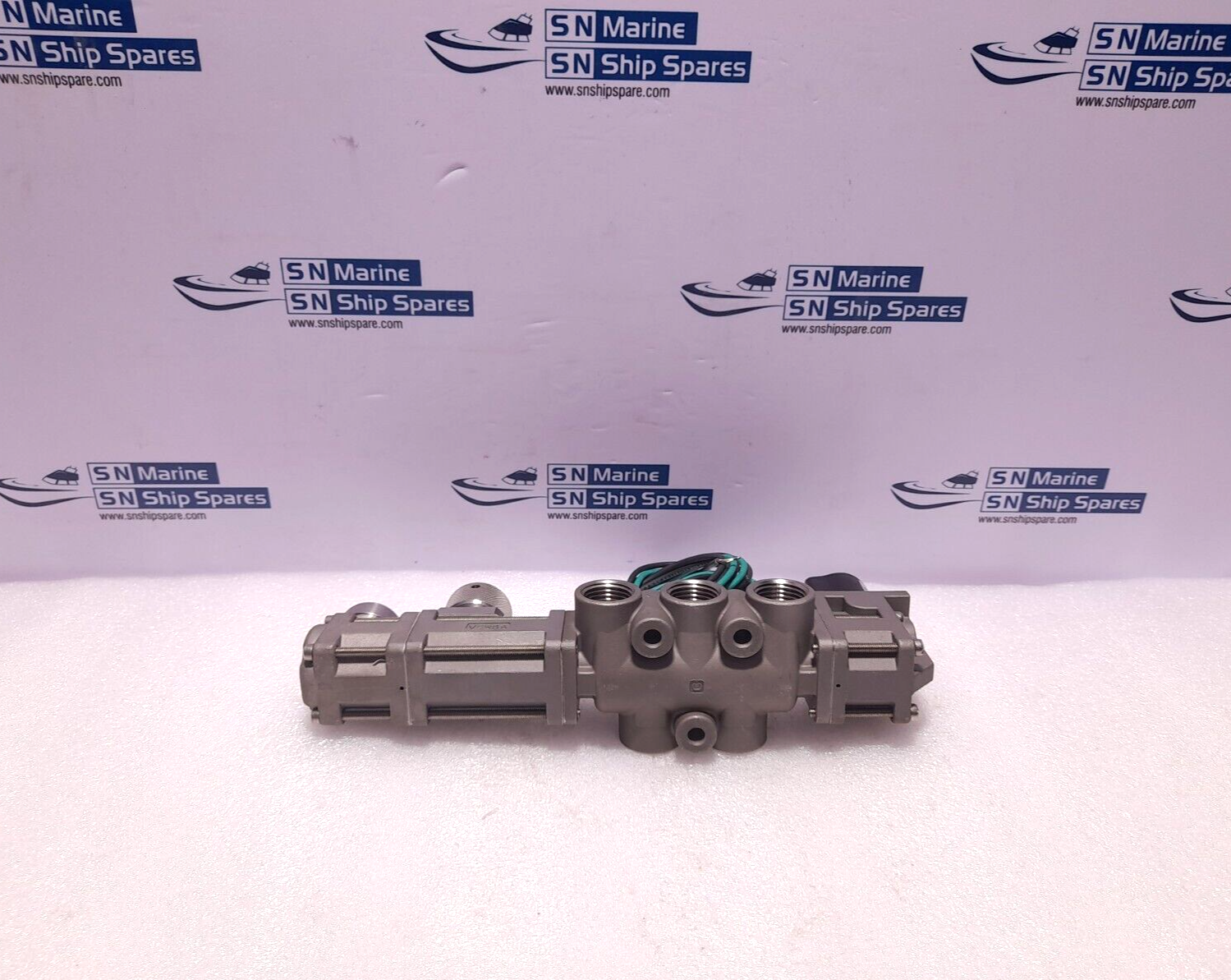 Versa VAG-4522-316-181D-U-A120 Four Way Solenoid Valve 110V5HZ 120V60Hz 6W