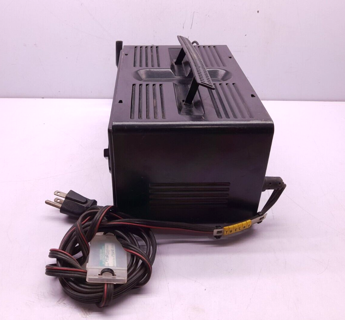 Westward 1JYV1A 10/5 Amp Fully Automatic Battery Charger 12/24 Volt