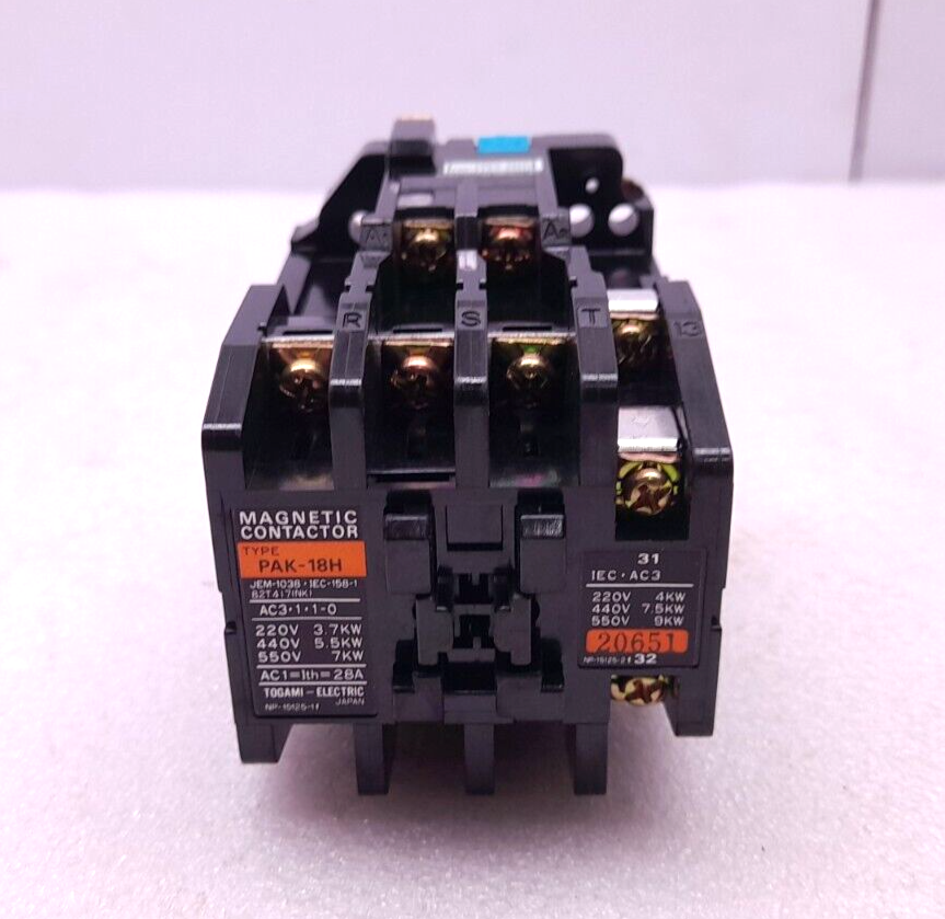 Togami PAK-18H Magnetic Contactor Ith 28A 100V50Hz 100-110V60Hz H Series PAK18H
