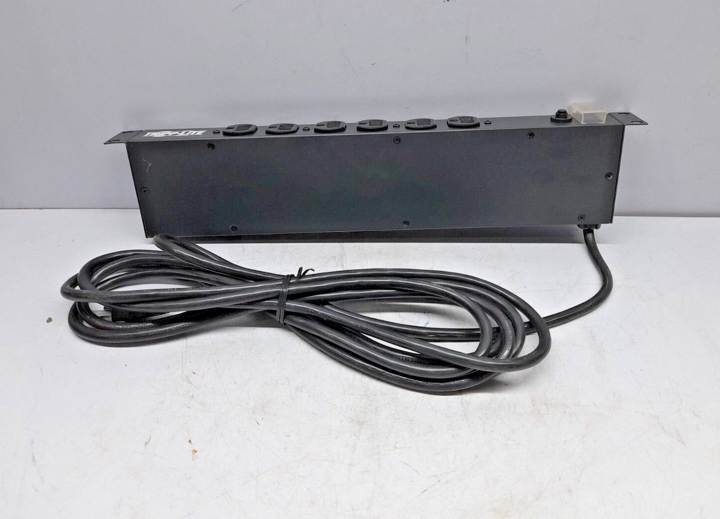 Tripp Lite RS-1215 Rack Mount Power Strip 120V~ 15A IB6464 9639AS1 RS1215