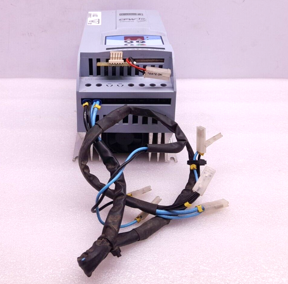 WEG CFW100100S2024POCLHBZ Inverter Drive / Line 50-60Hz / Out 0-300Hz / CFW 10