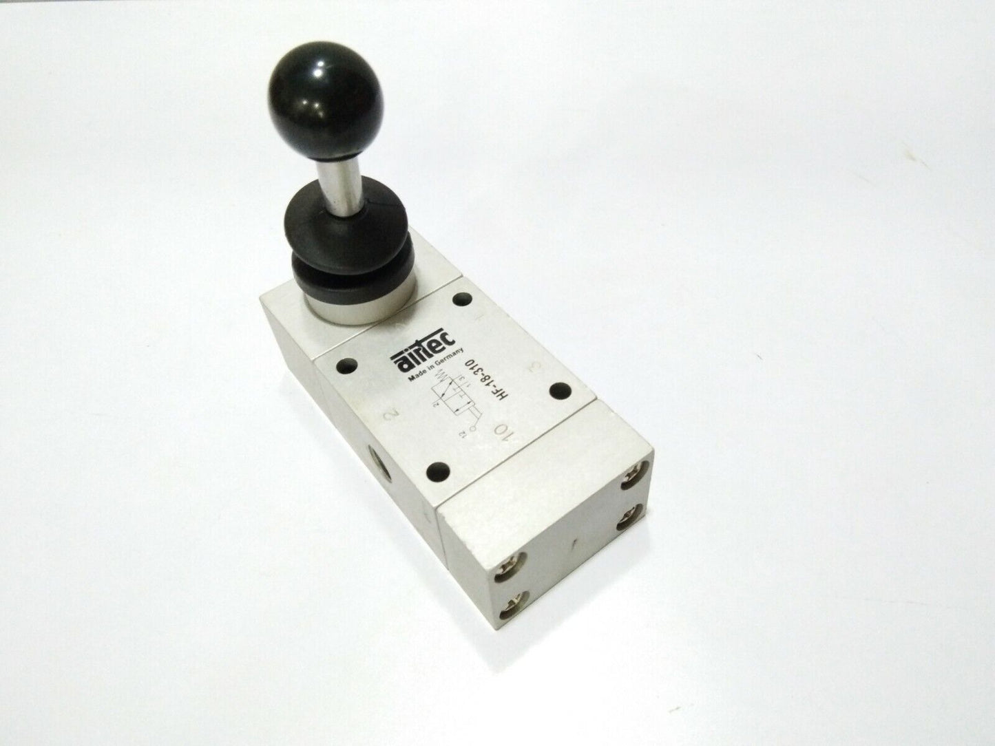 AIRTEC HF-18-310 HAND LEVER VALVE 3/2 WAY VALVE HF18310