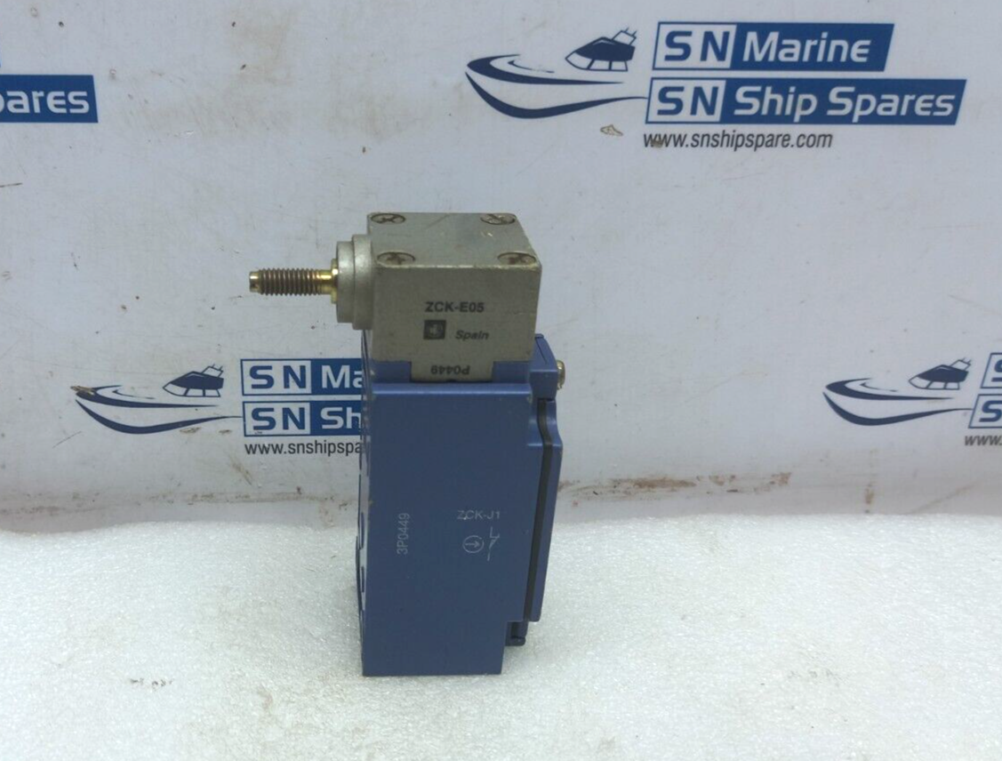 Telemecanique XCK-J Limit Switch AC15 240V 3A With ZCK-E05 Head