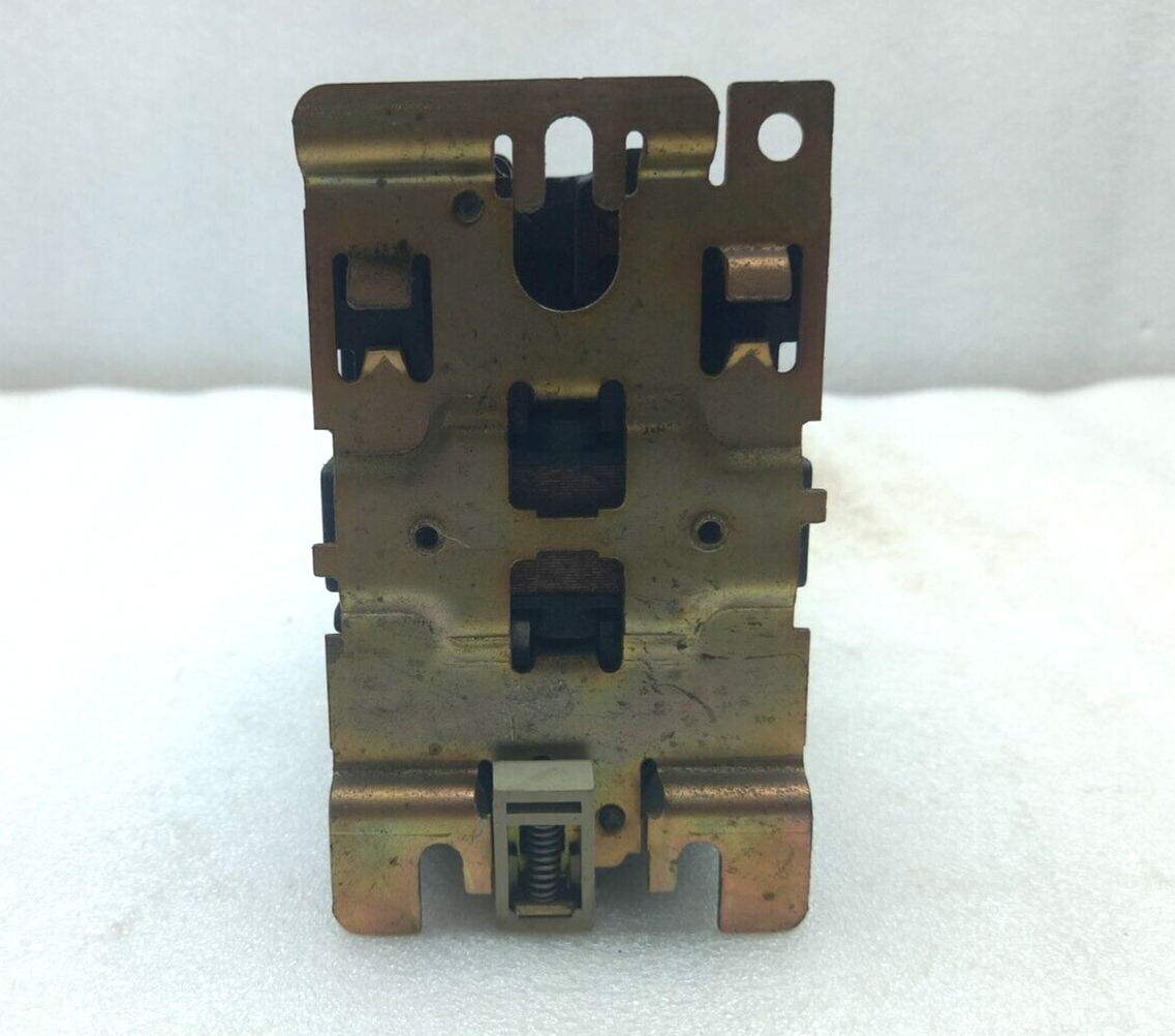 Telemecanique LC1-D65 Contactor 600V a.c.max Telemecanique LA1-D13A65