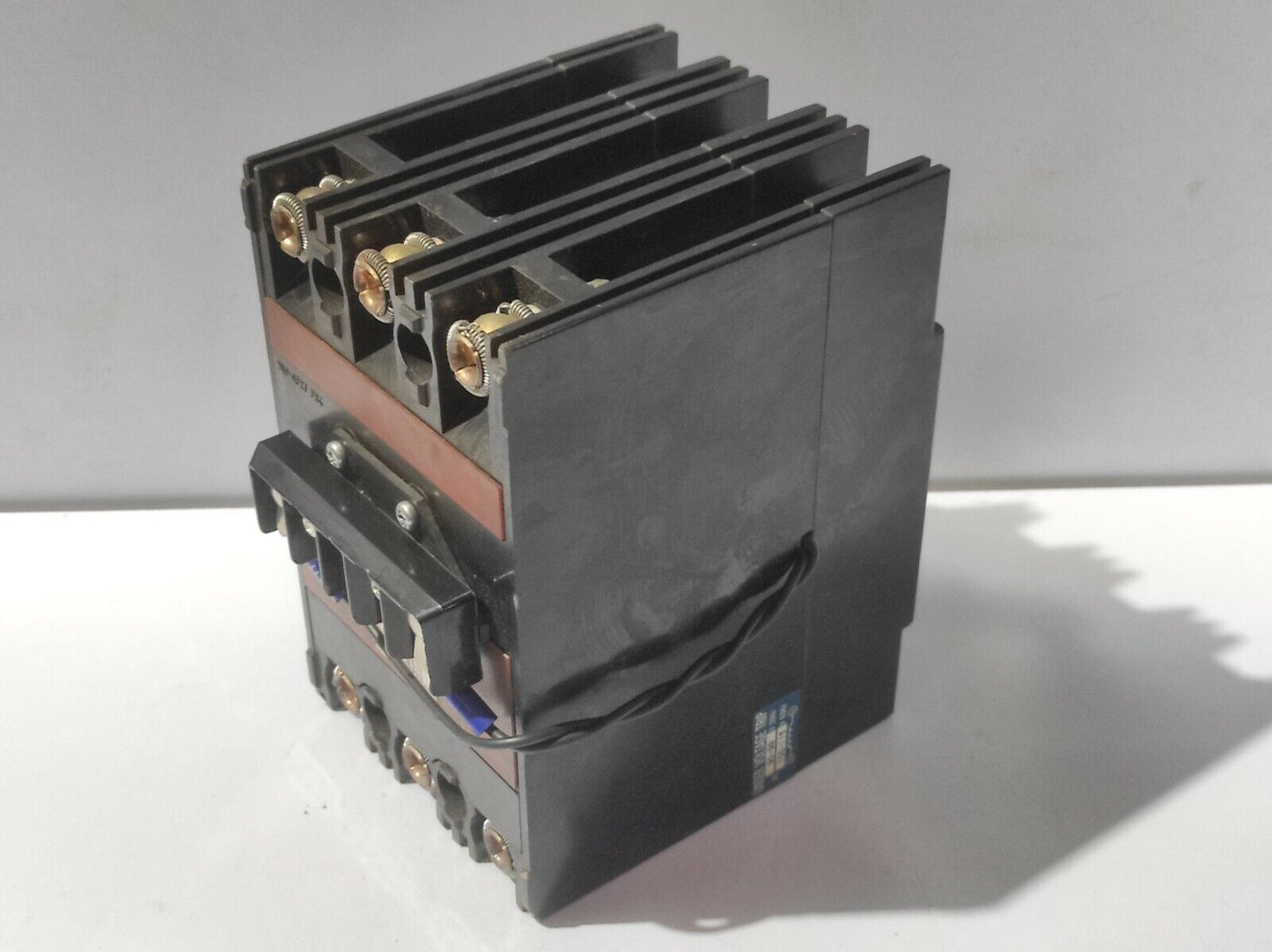 Terasaki TL-100F TemBreak Circuit Breaker 15A Ui 690V 50/60Hz AC240V 120kA 3Pole