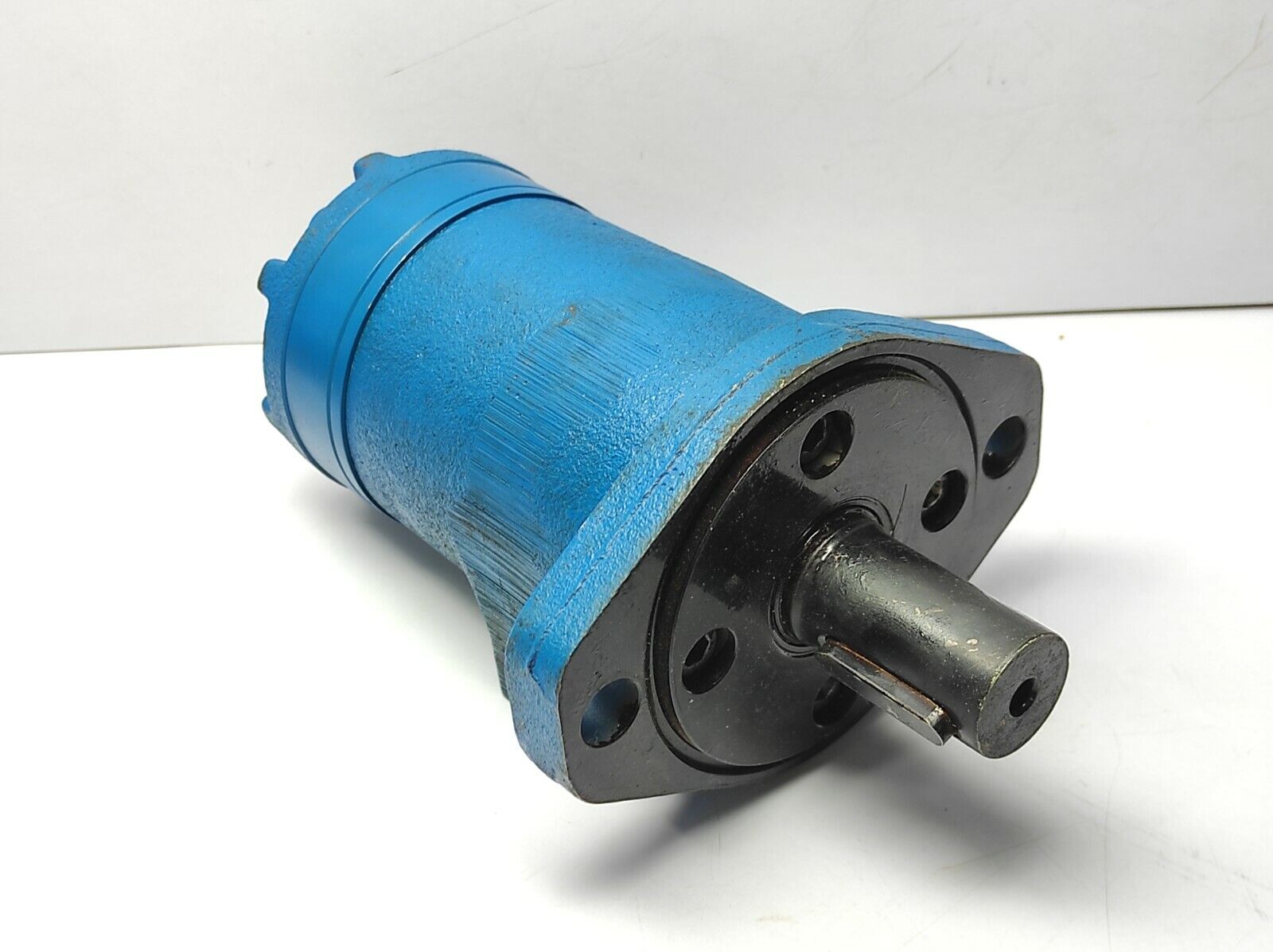 Sumitomo Eaton H-130AA2FXJ Orbit Motor H130AA2FXJ
