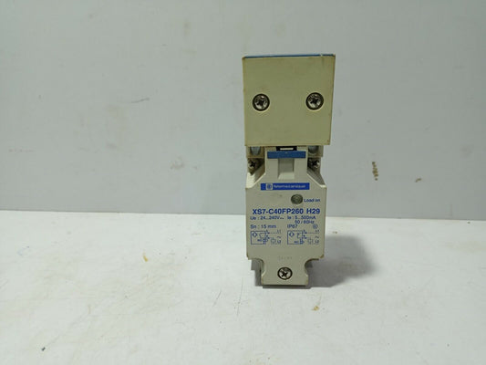 Telemecanique XS7-C40FP260 H29 Inductive Proximity Sensor XS7C40FP260H29