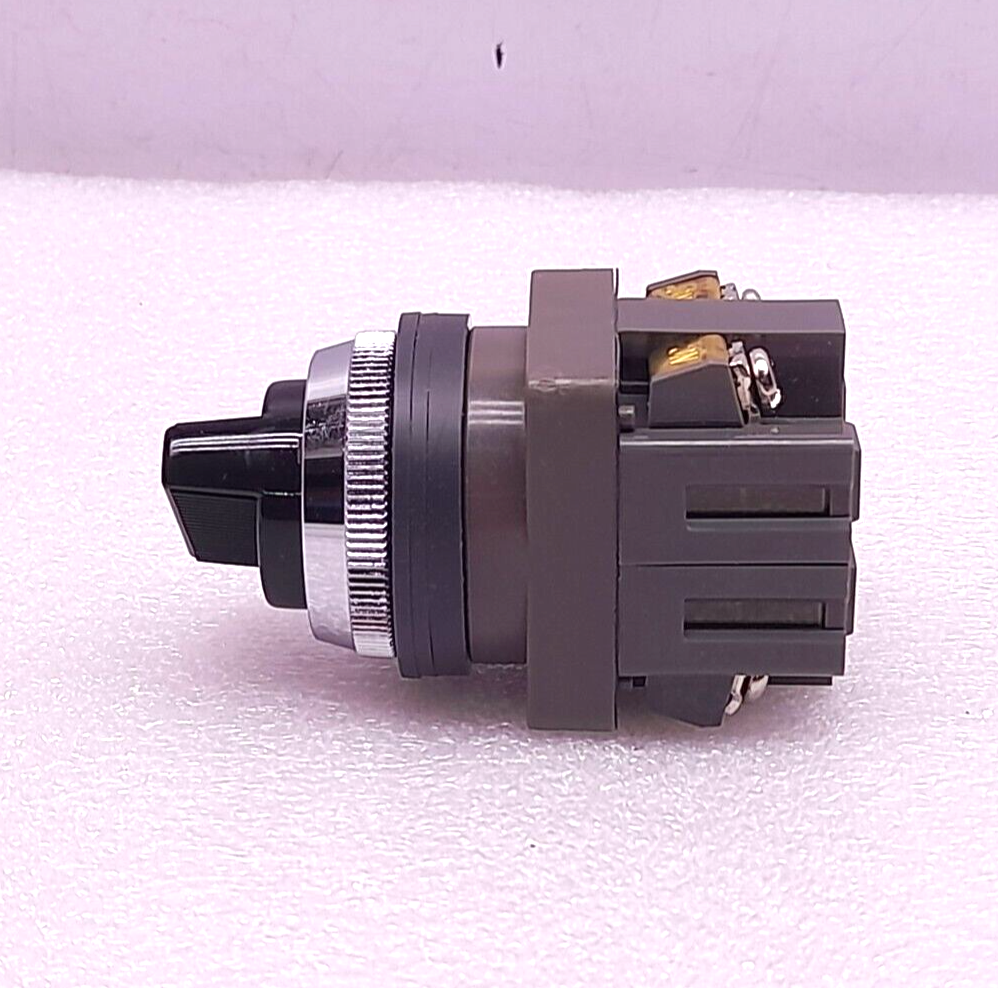 Idec ASN311 Selector Switch ASN