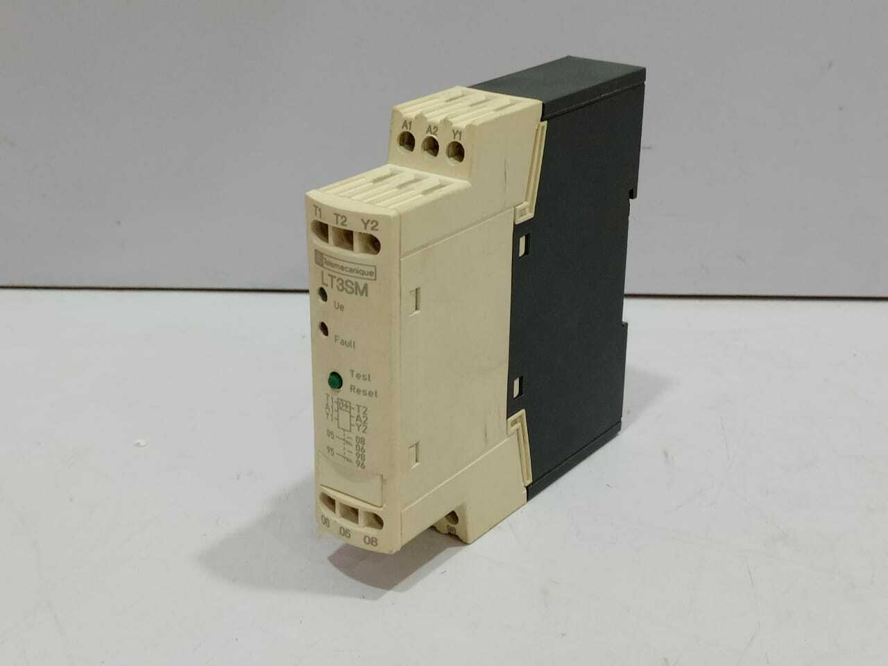 Telemecanique LT3SM00MW Thermistor Protection Relay Square D 24A 240V AC/DC LT3S