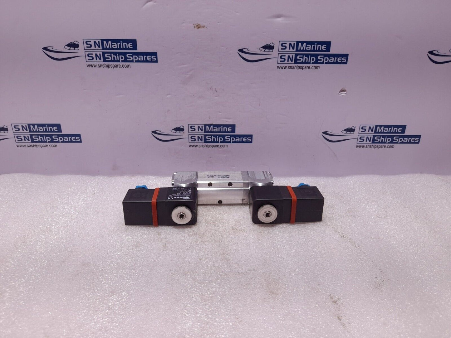 Versa KXX-4334-HC-XISX6-D024 4-Way Valve Alum 24VDC 1.6W PSIG 25-115 Min-Max