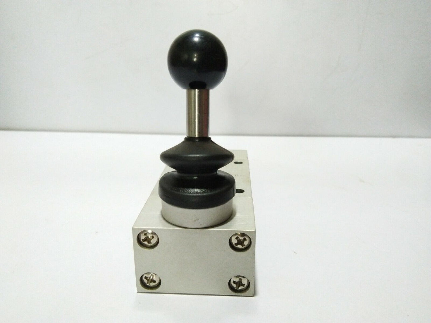 AIRTEC HF-18-310 HAND LEVER VALVE 3/2 WAY VALVE HF18310