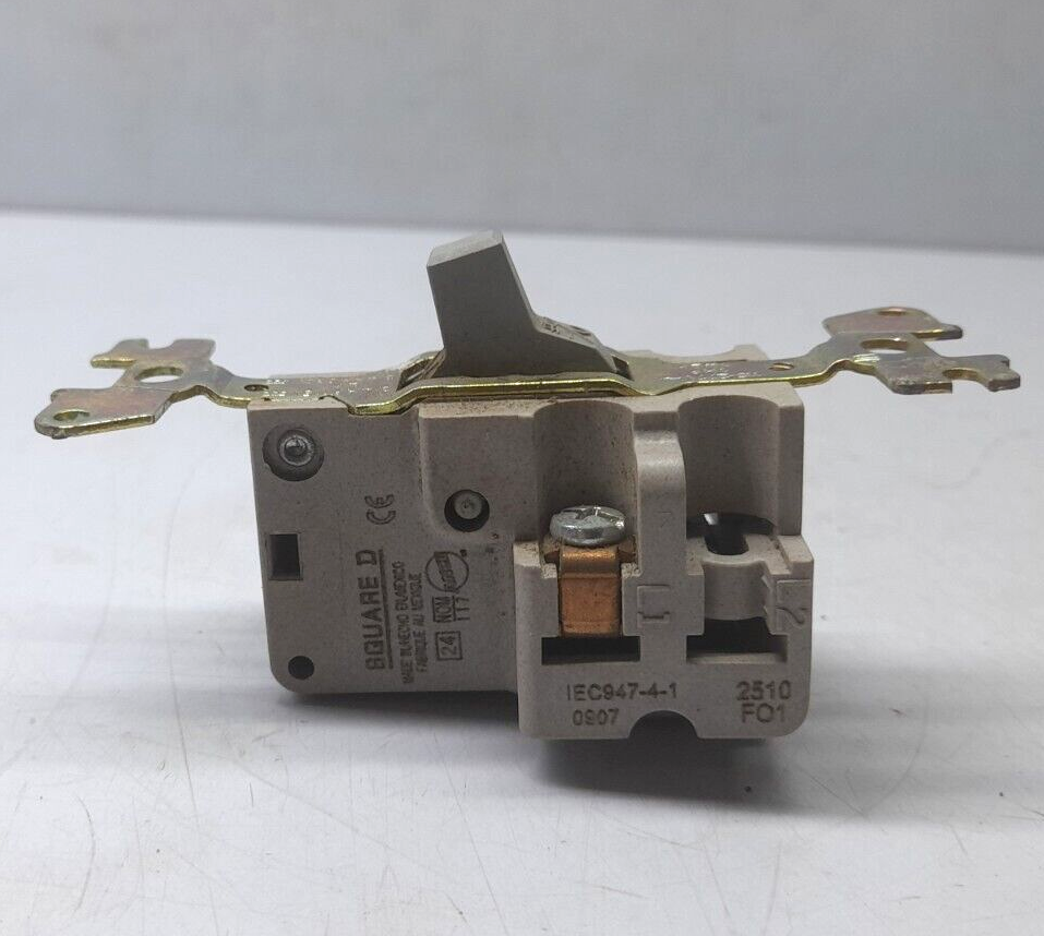 Square D 2510FO1 Manual Starter / Type: - Tirc-FO / 15-227V /1HP 1&2P