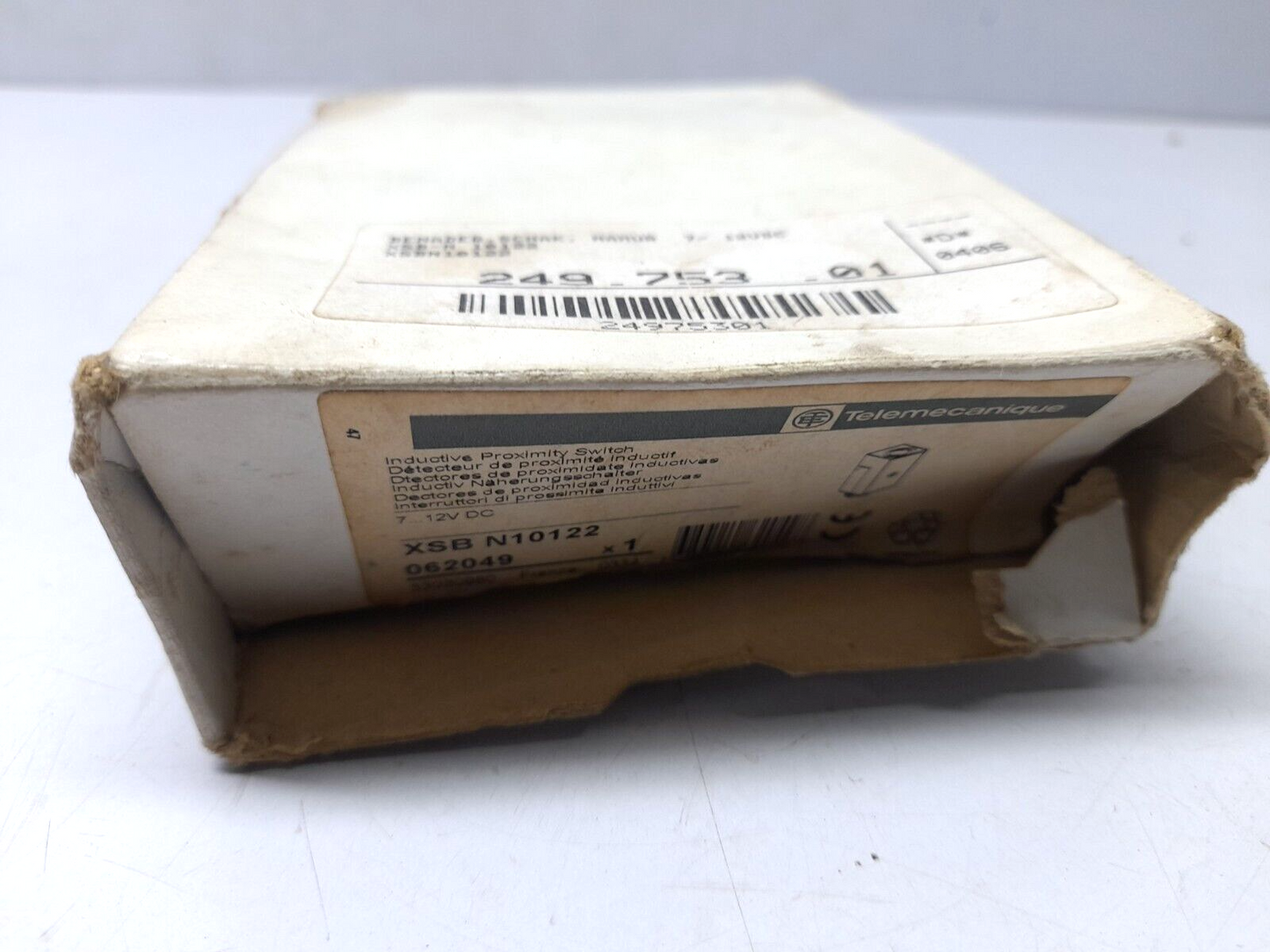 Telemecanique XSB N10122 Inductive Proximity Switch 7-12VDC