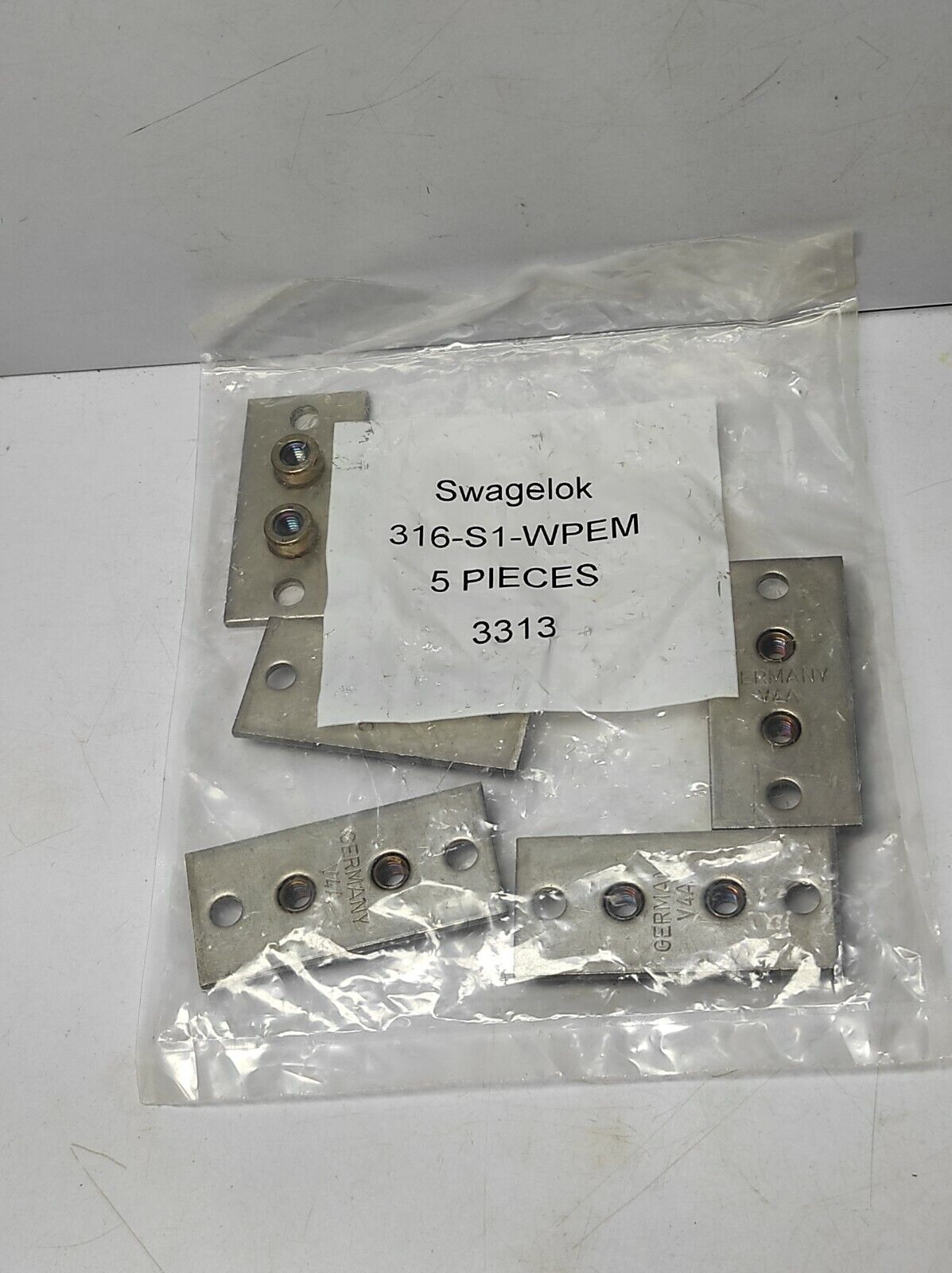 Swagelok 316-S1-WPEM Elongated Metric Weld Plate 5-Pcs In Bag 