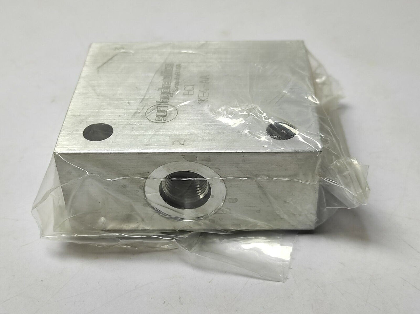 SUN Hydraulics ECI 1KE4-AAV Valve Block 1185248 2 583243 1052931