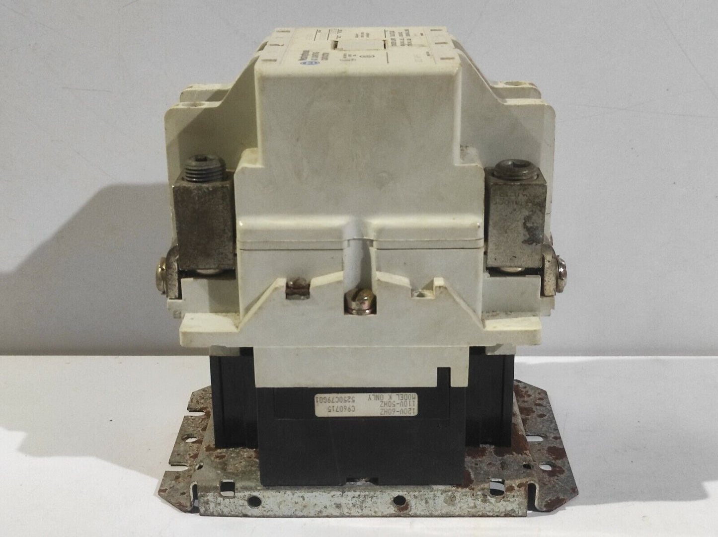 Westinghouse A202K4CA Contactor 5250C85G12 Model N 200Amps 