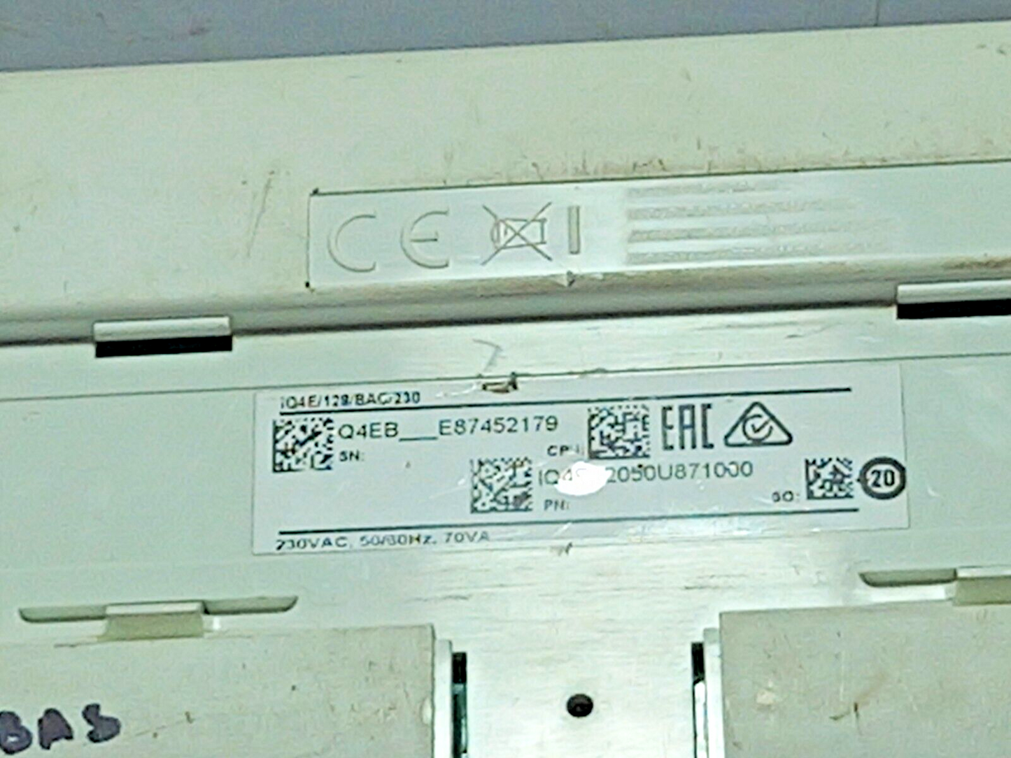 Trend IQ4E Controller / IQ4E-2050U871000/ 230VAC, 50/60Hz, 70VA/ IQ4E2050U871000