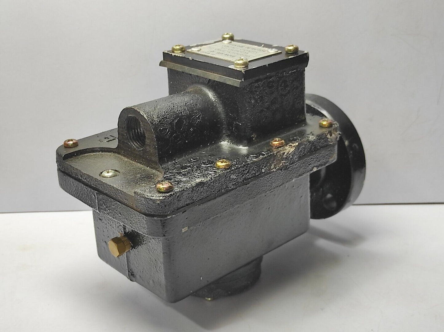 Sun Move Leakage Detector Contact Capacity AC 125/250V 3A DC 125V/0.1A 250V/0.05