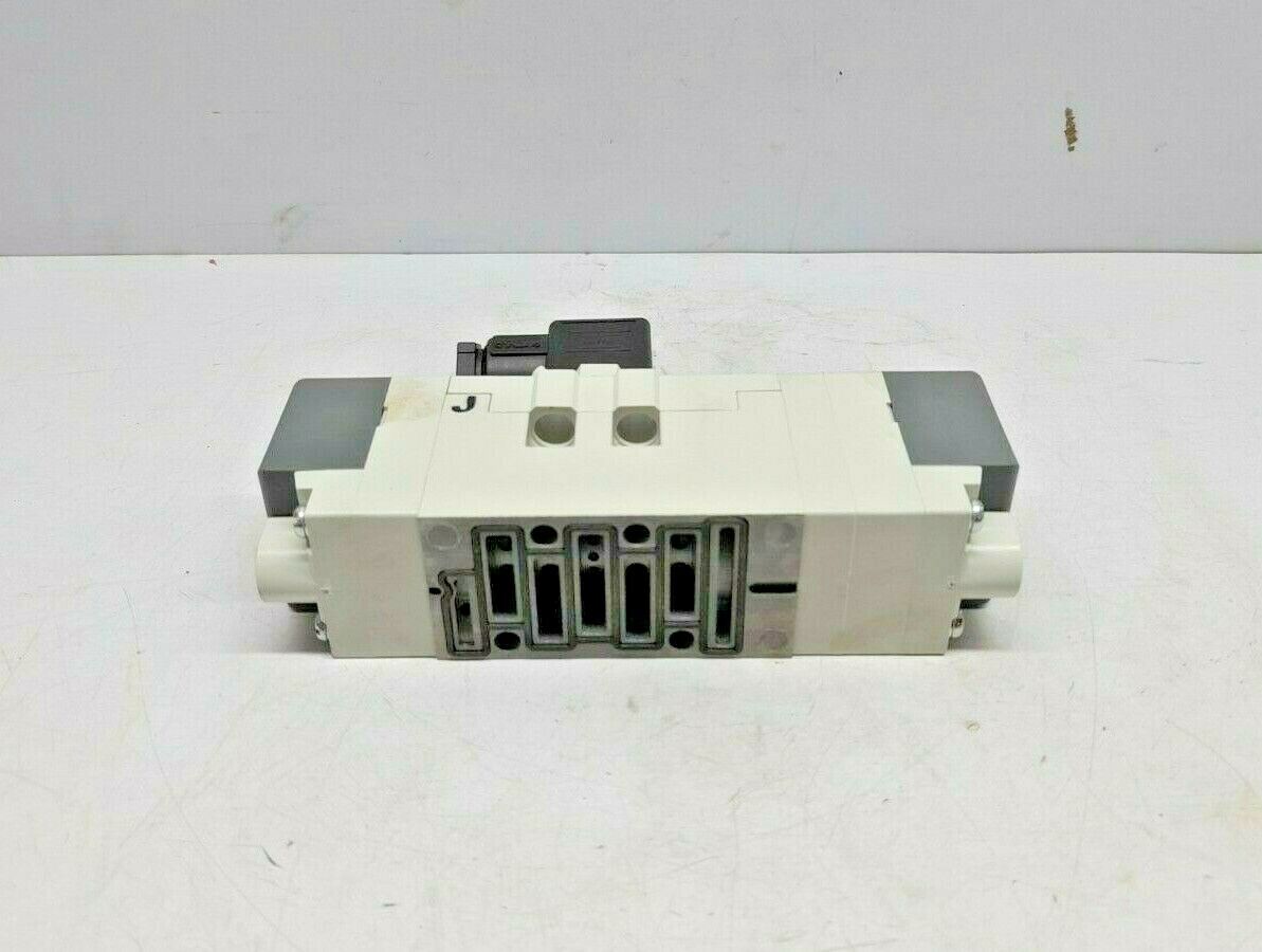 SMC VQ7-6-FJG-D-3N Solenoid Valve DC24V 0.15MPa~1.0MPa 