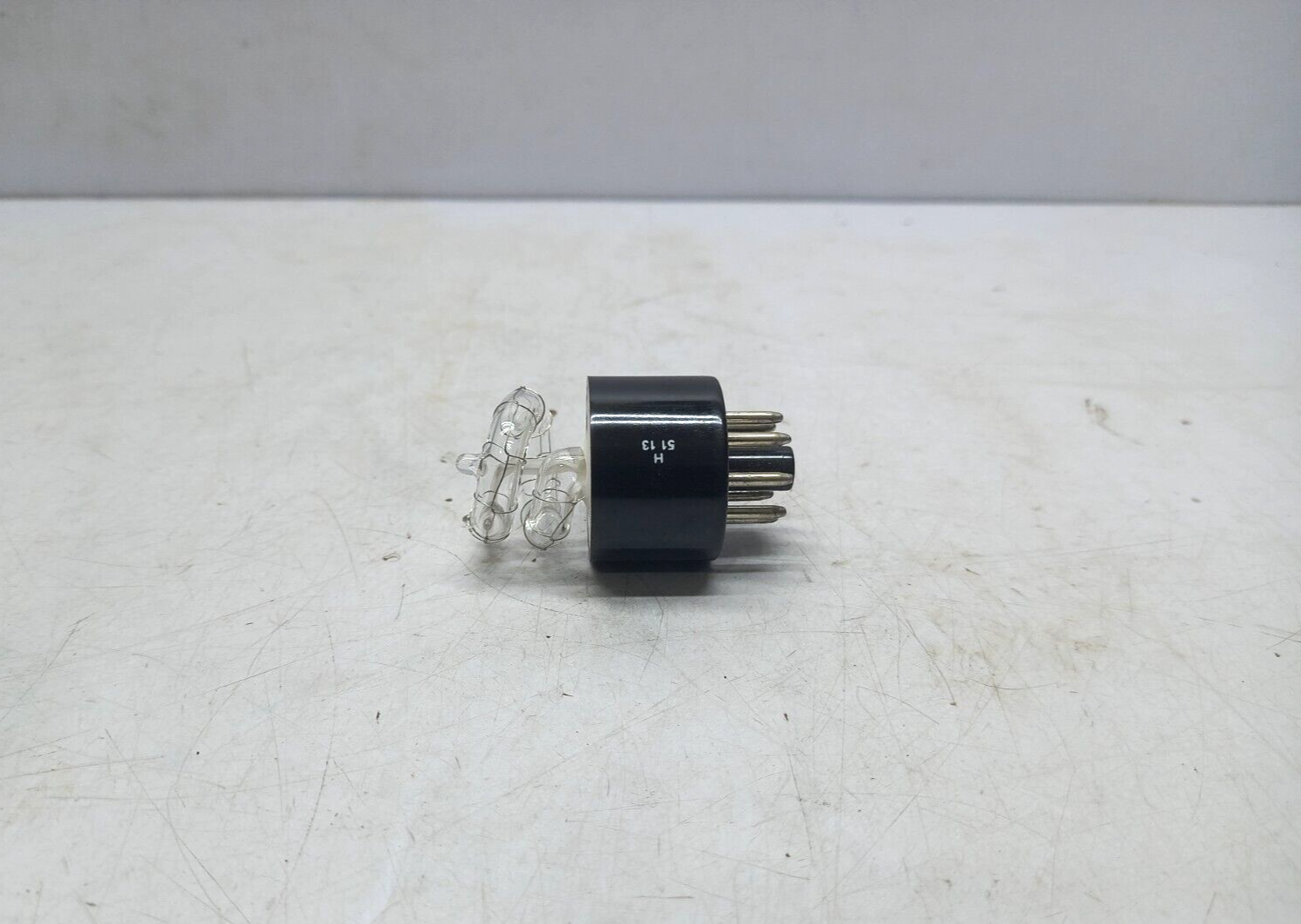 Tomar Electronics L93B Strobe Lamp 2100W 8Pin