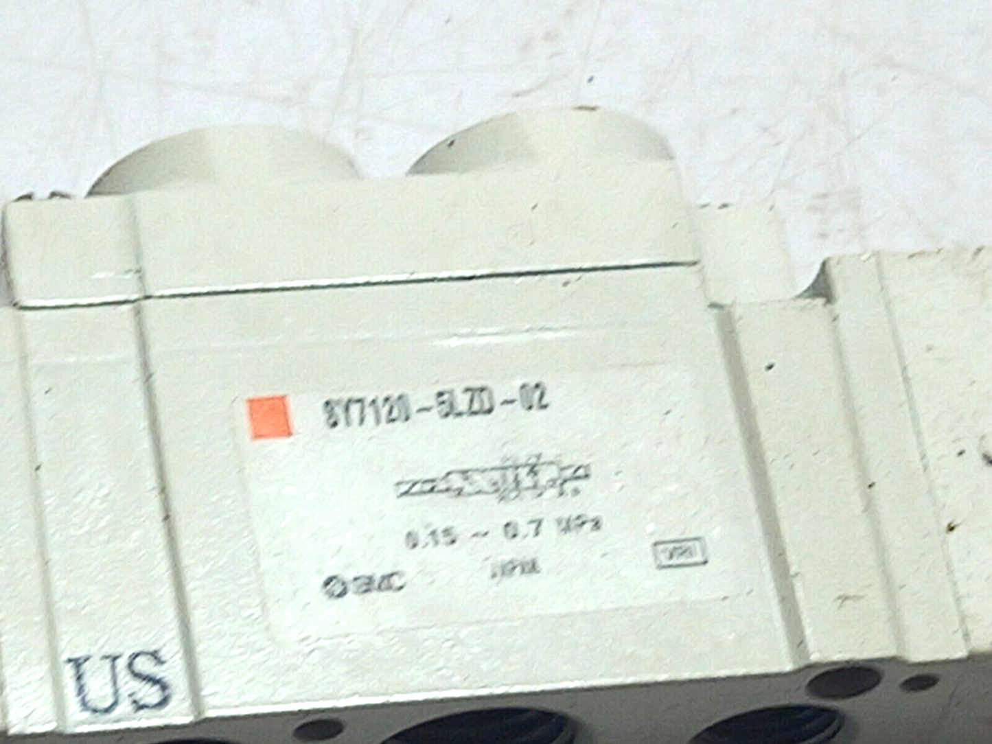 SMC SY7120-5LZD-02 Solenoid Valve 0.15~0.7 MPa SY7120-5LZD-02