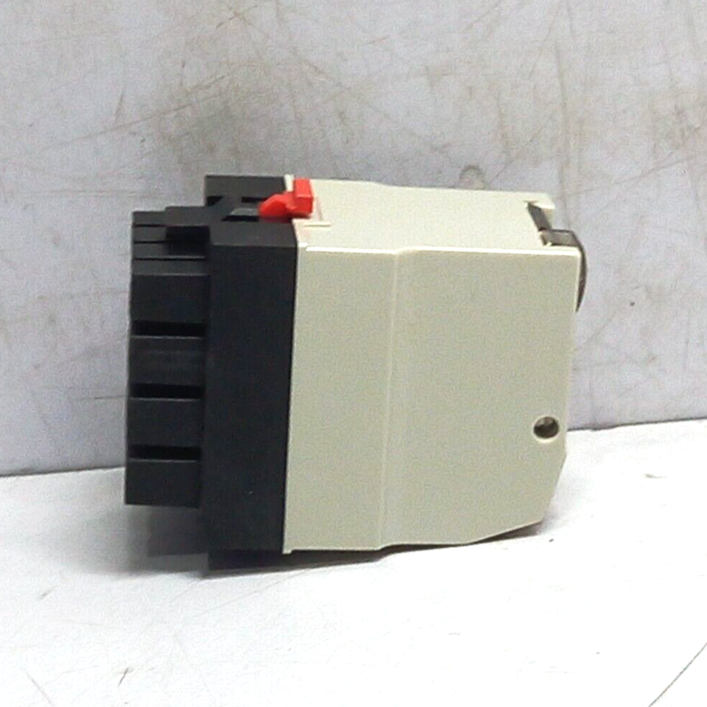 Telemecanique RHN 426JV Plug In Control Relay 24V 60Hz