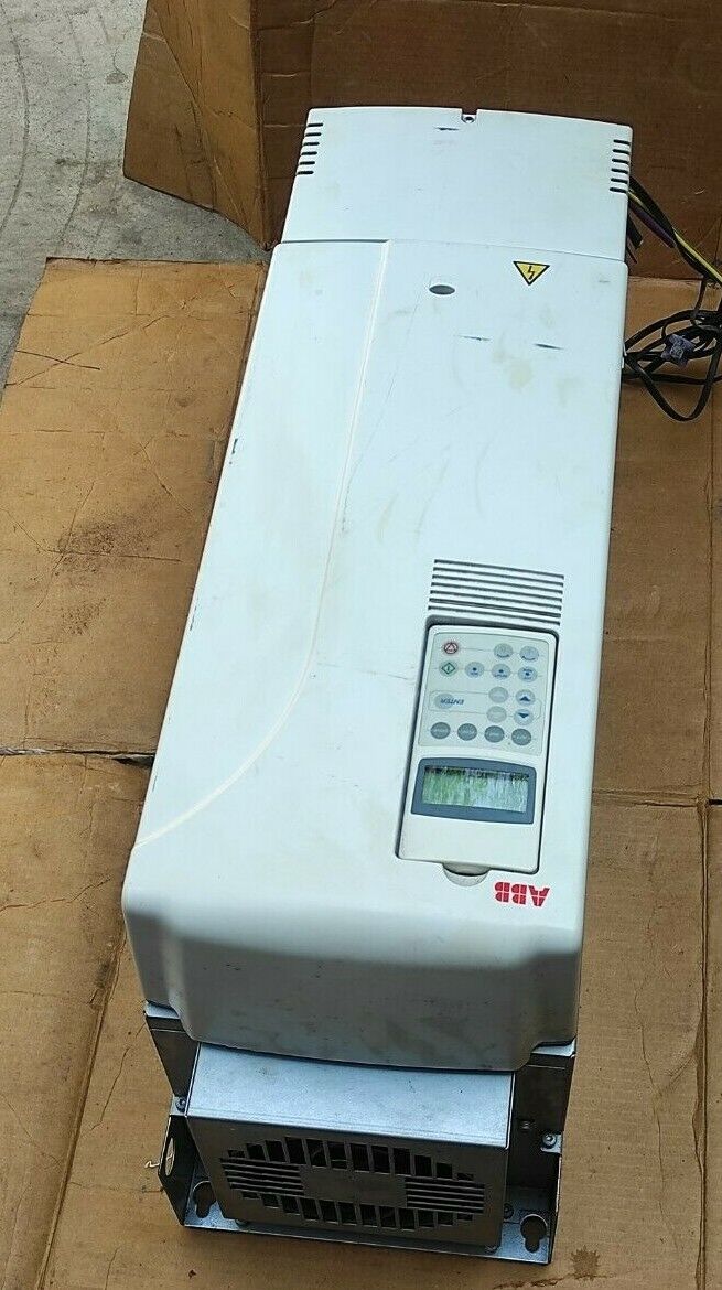 ABB ACS800-11-0050-5+K454+L502+P904+Q950+R700 Drive ACS8001100505K454L502P904