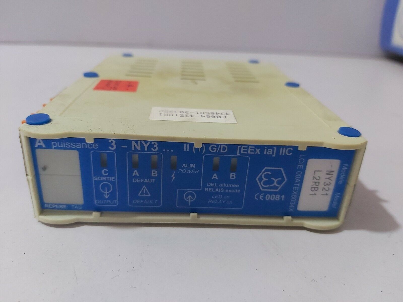 A PUISSANCE 3 TELEMECANIQUE NY321L2RB1 INTRINSICALLY SAFE RELAY