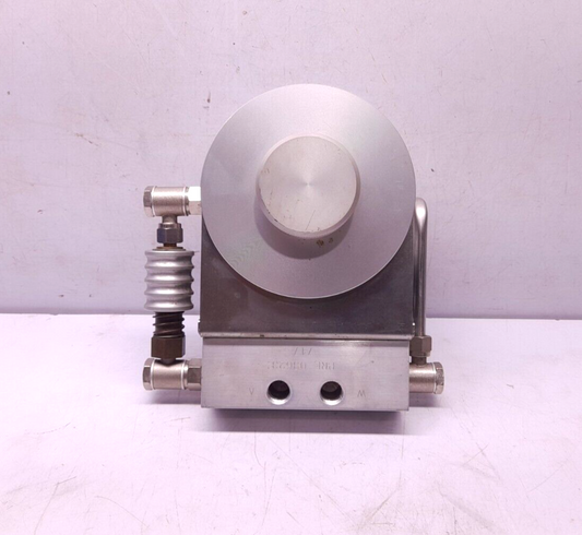 ABB HZTL 215100 R0001 Turbocharger Dosing Vessel With Plug Volume 0.41 Max Press
