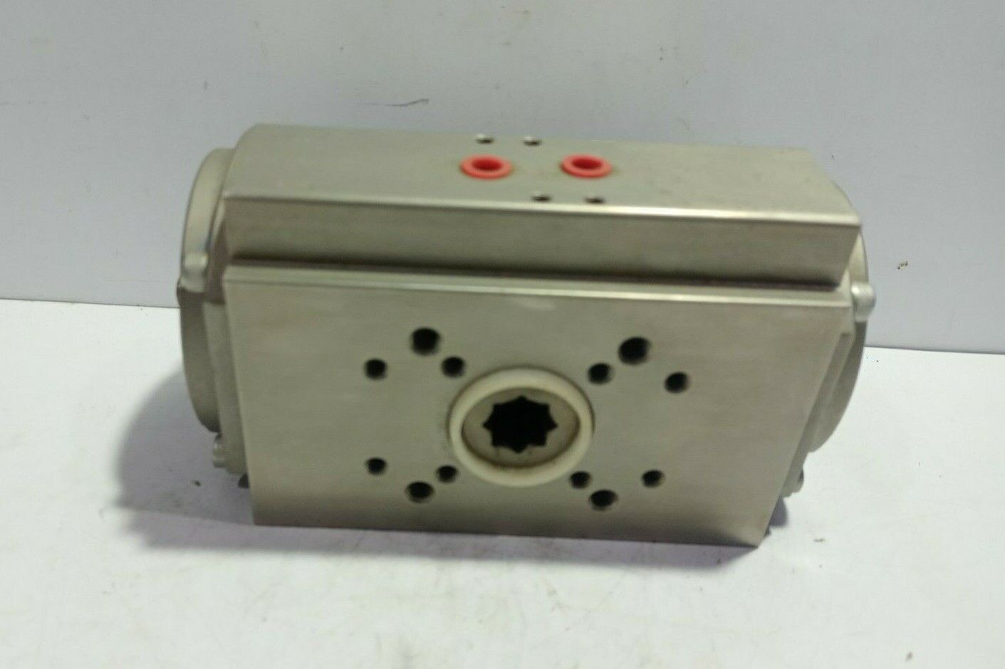 Trutorq TDA 8 F05 CNI C-Type Metric TC008C0M Pneumatic Actuator 