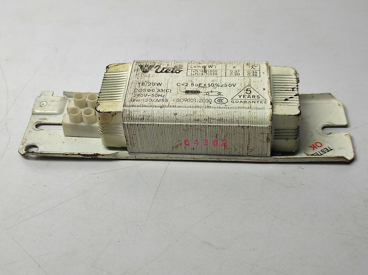 V Uelo 18/20W Ballast CosΦ0.33(C) C=2.5µF±10%250V 240V~50Hz tW120/Δt55