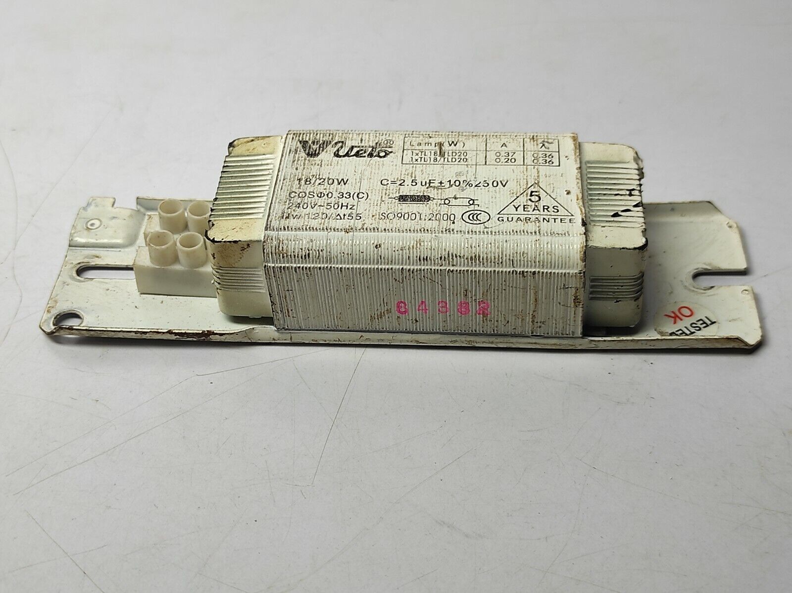 V Uelo 18/20W Ballast CosΦ0.33(C) C=2.5µF±10%250V 240V~50Hz tW120/Δt55