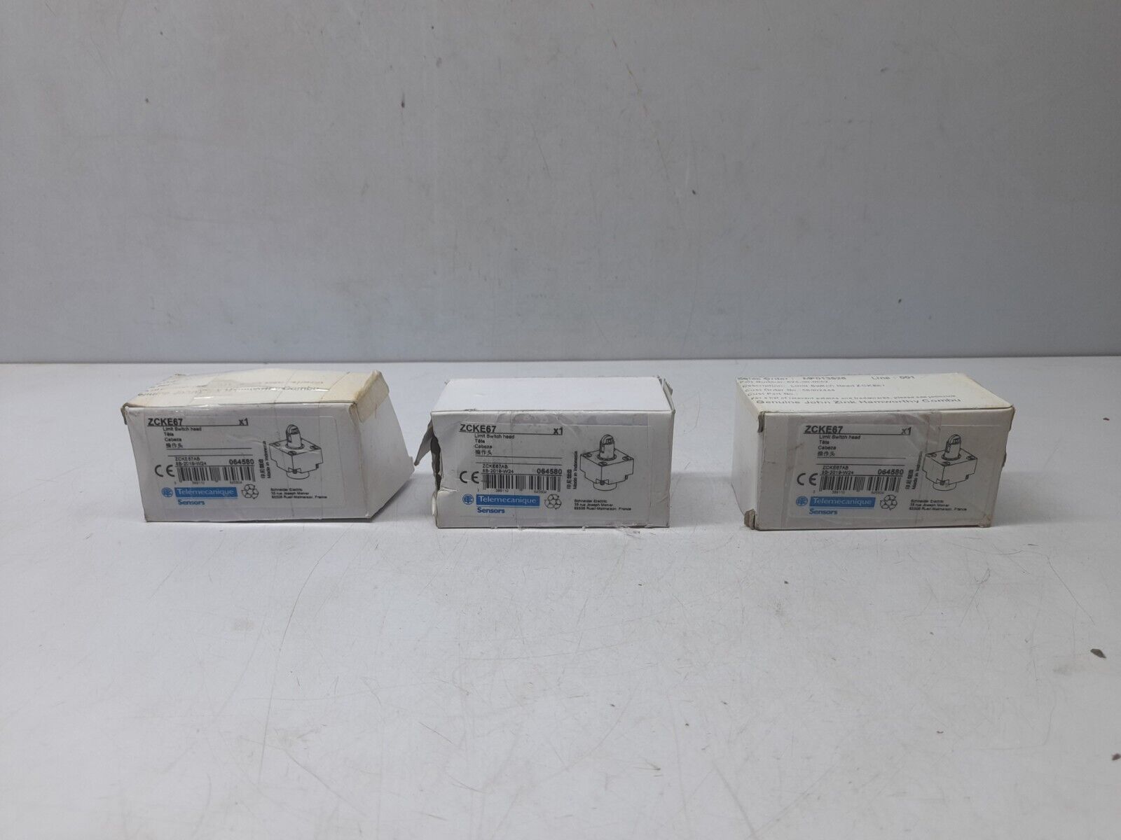 Telemecanique ZCKE67 AB Limit Switch Head / ZCKE67 /8B 1624 /525-00-0052