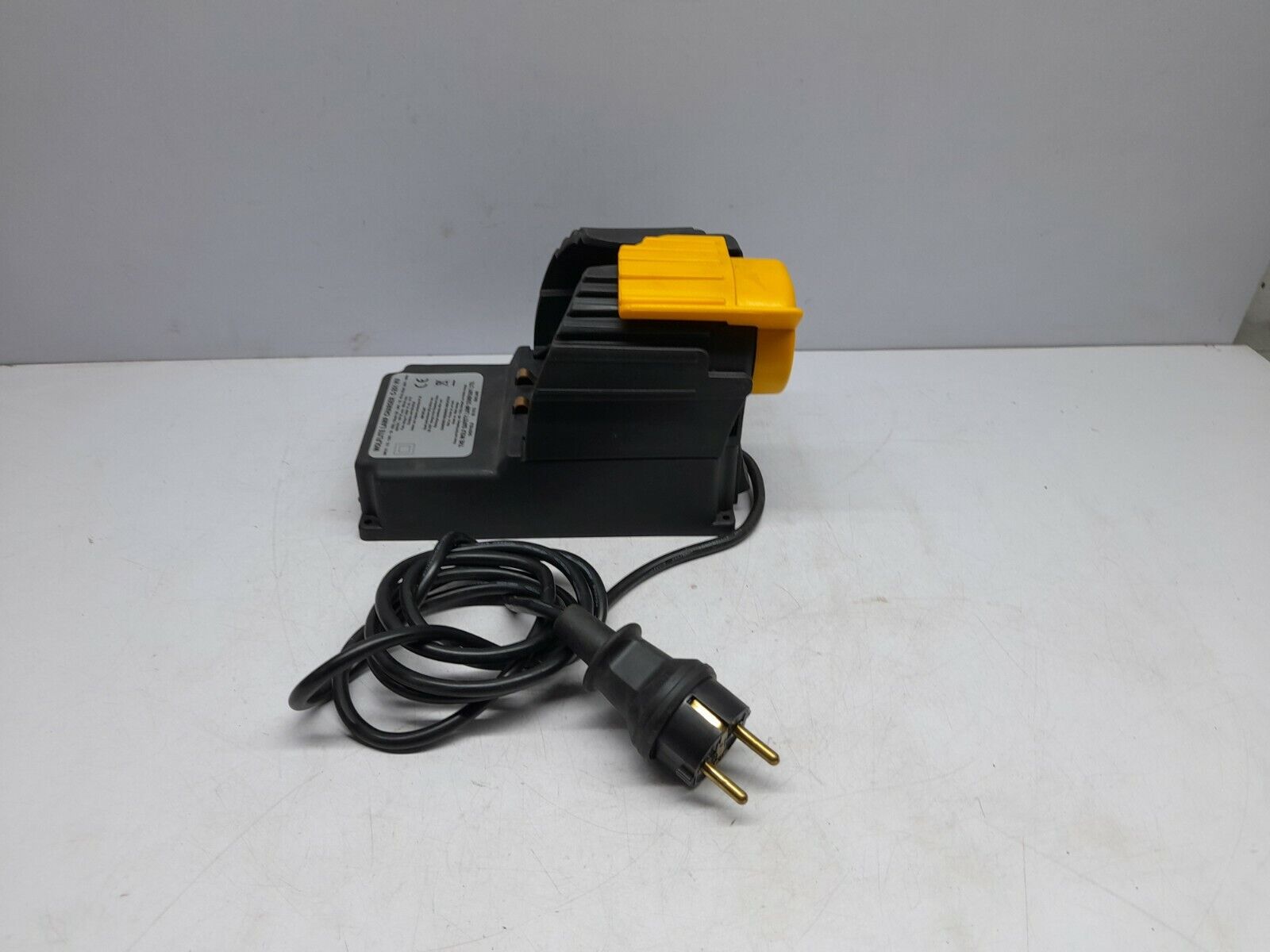 The Wolf Safety Lamp Company C-251 HV Wolflite Lamp Charger C251HV