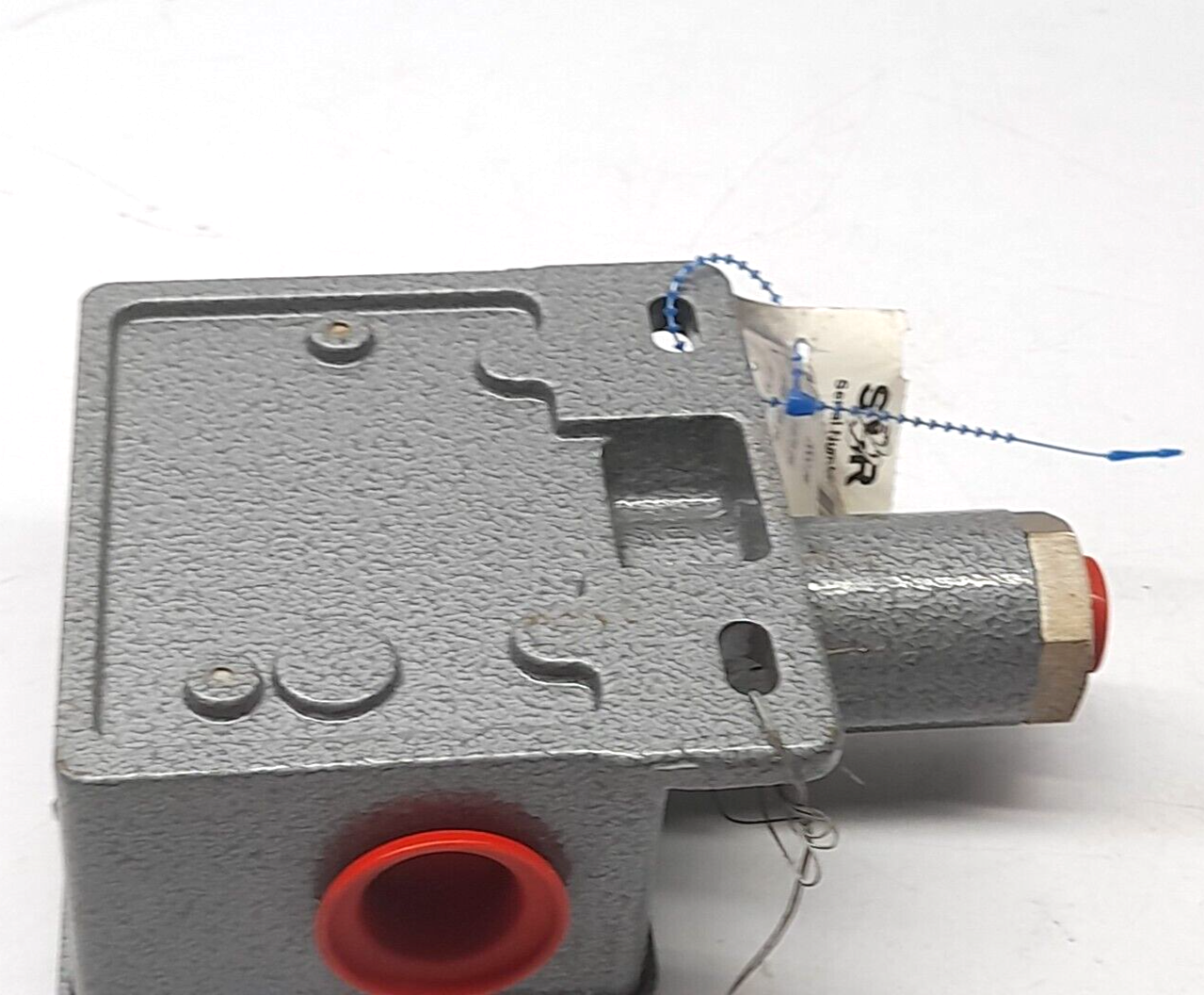 SOR 1N3-K45-N4-F1A Pressure Switch Adjustable Range 500-4000 PSI