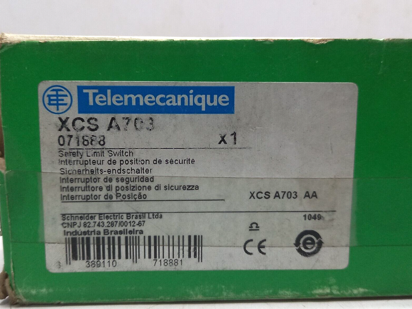 Telemecanique XCS A703 Safety Limit Switch XCS Ui 500V Uimp 6kV