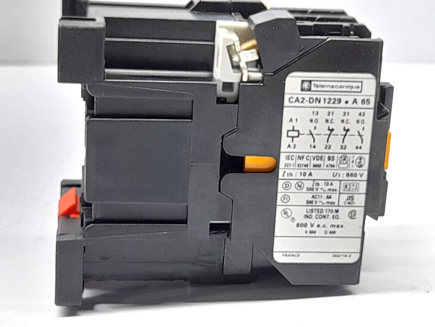 Telemecanique CA2DN1229 *A65 Relay 70712022 220V 50Hz 220-240V 60Hz