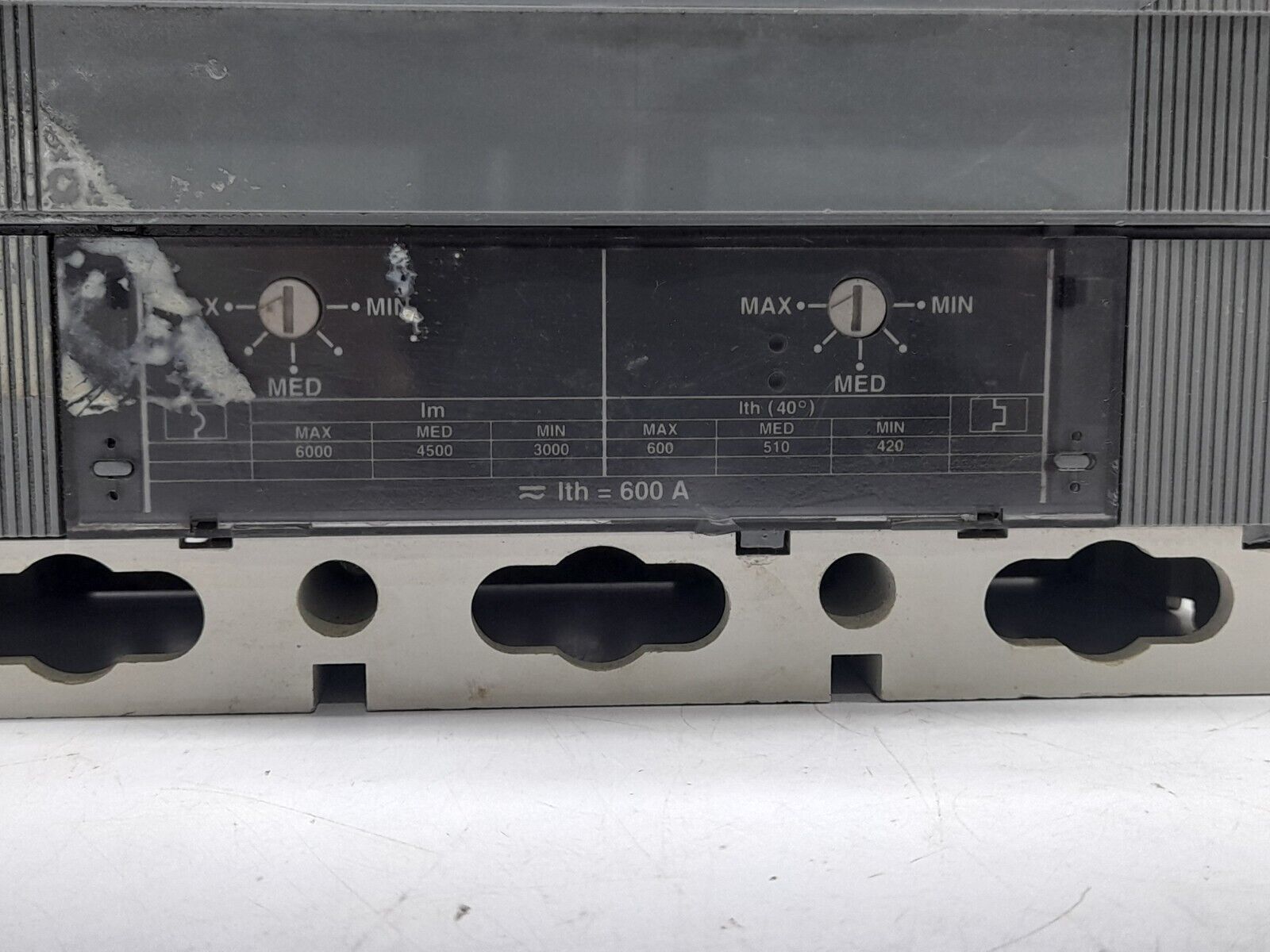 ABB SACE S6 S6N Circuit Breaker 600A 3P 600VAC