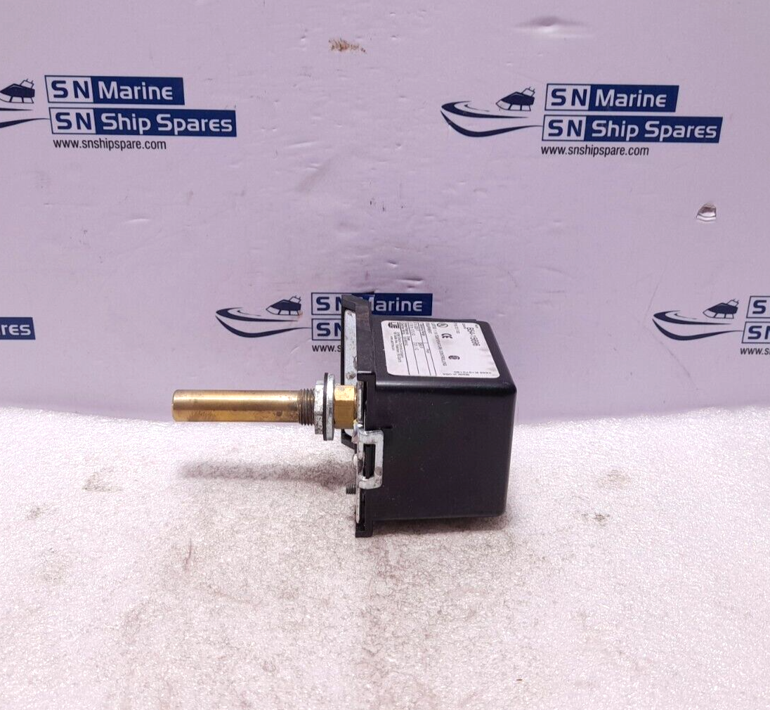 United Electric UE B54-15696 Temperature Switch 721T-63 Operating Range 0 to 225