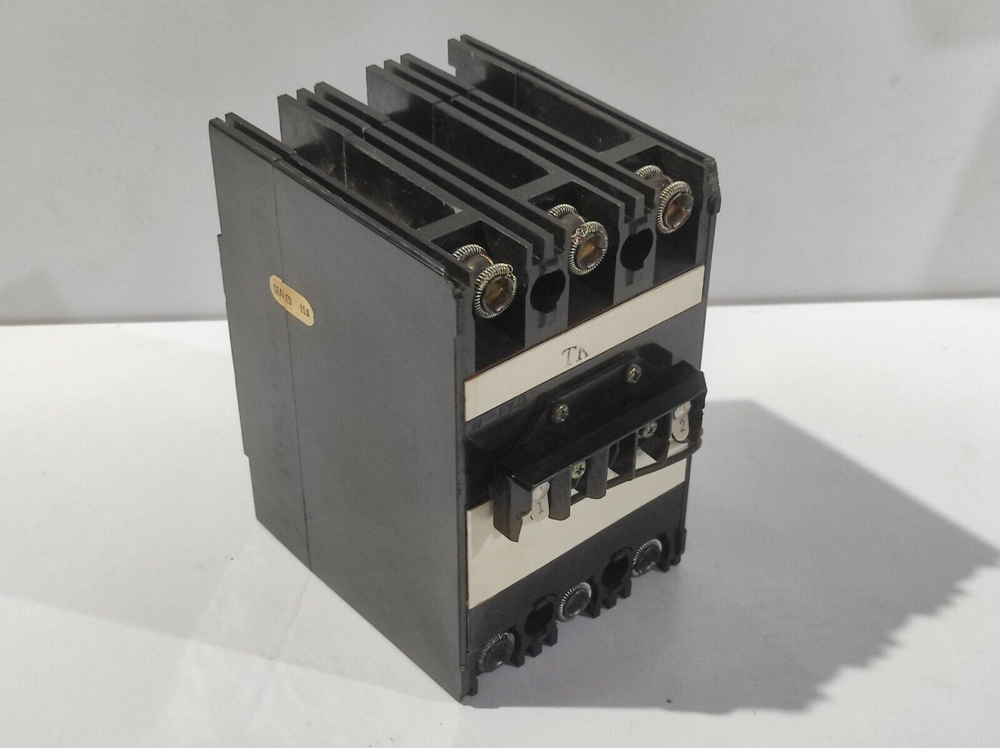 Terasaki TL-100E Circuit Breaker 15A Molded Case Circuit Breaker AC 480V Poles 3