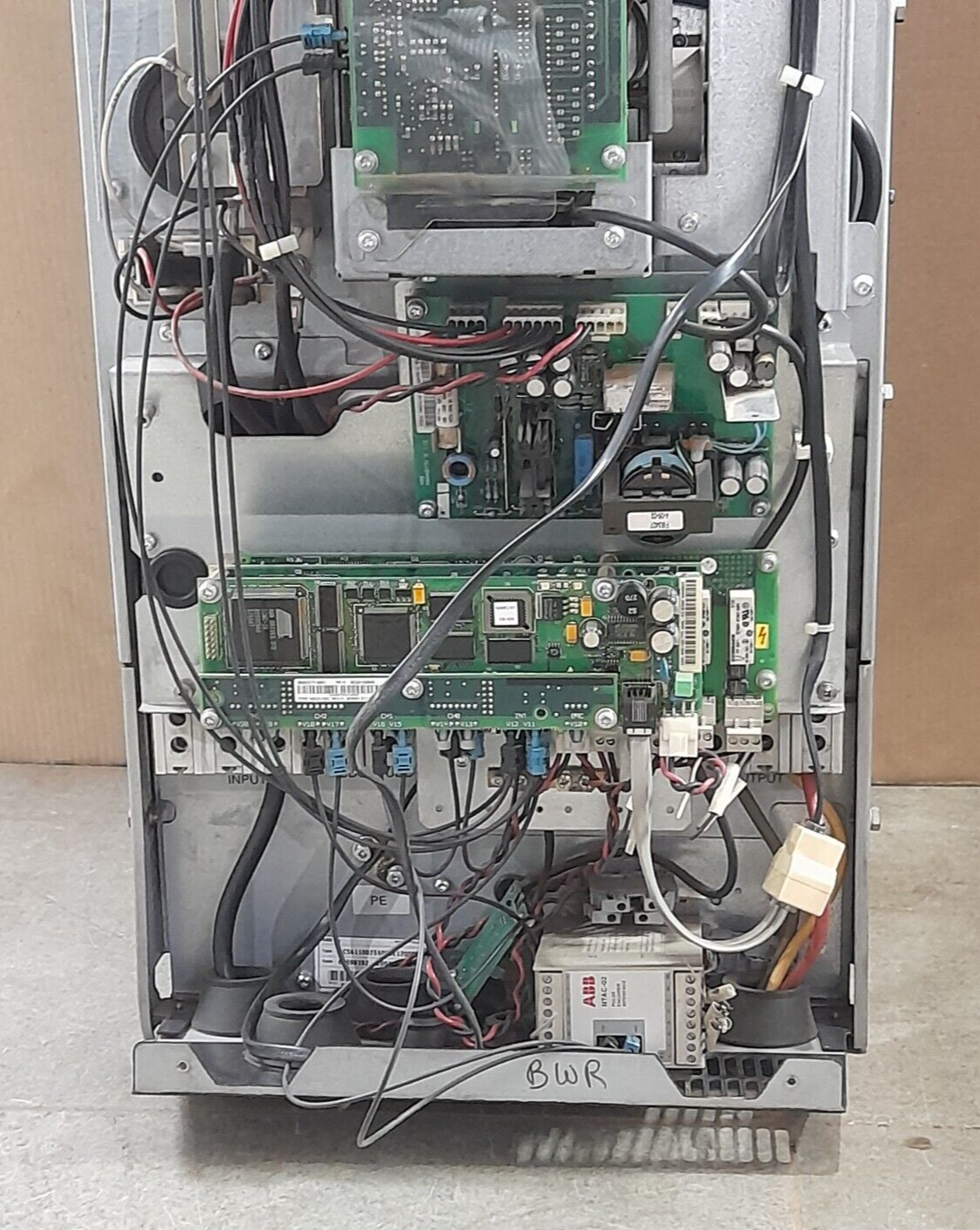 ABB ACS600 ACS61100255D00E1200901 AC Drive 64598392 ACS61100255 D00E1200901