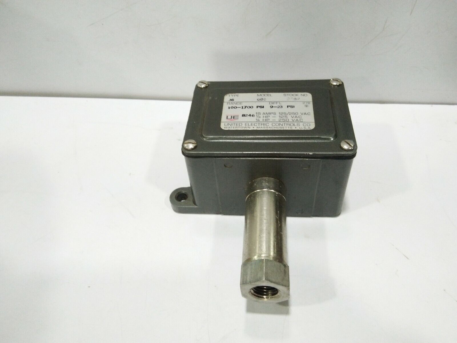 UNITED ELECTRIC CONTROLS J6 680 PRESSURE SWITCH RANGE:100-1700PSI