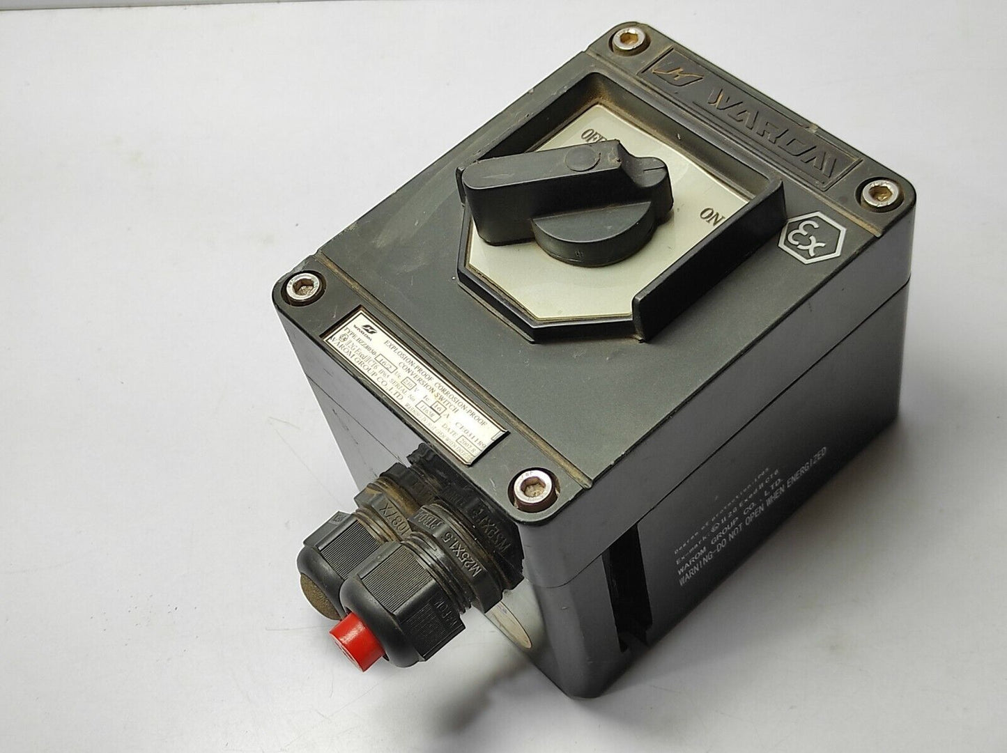 Warom BZZ8050-16/2 Explosion Proof Corrosion Proof Conversion Switch 16A