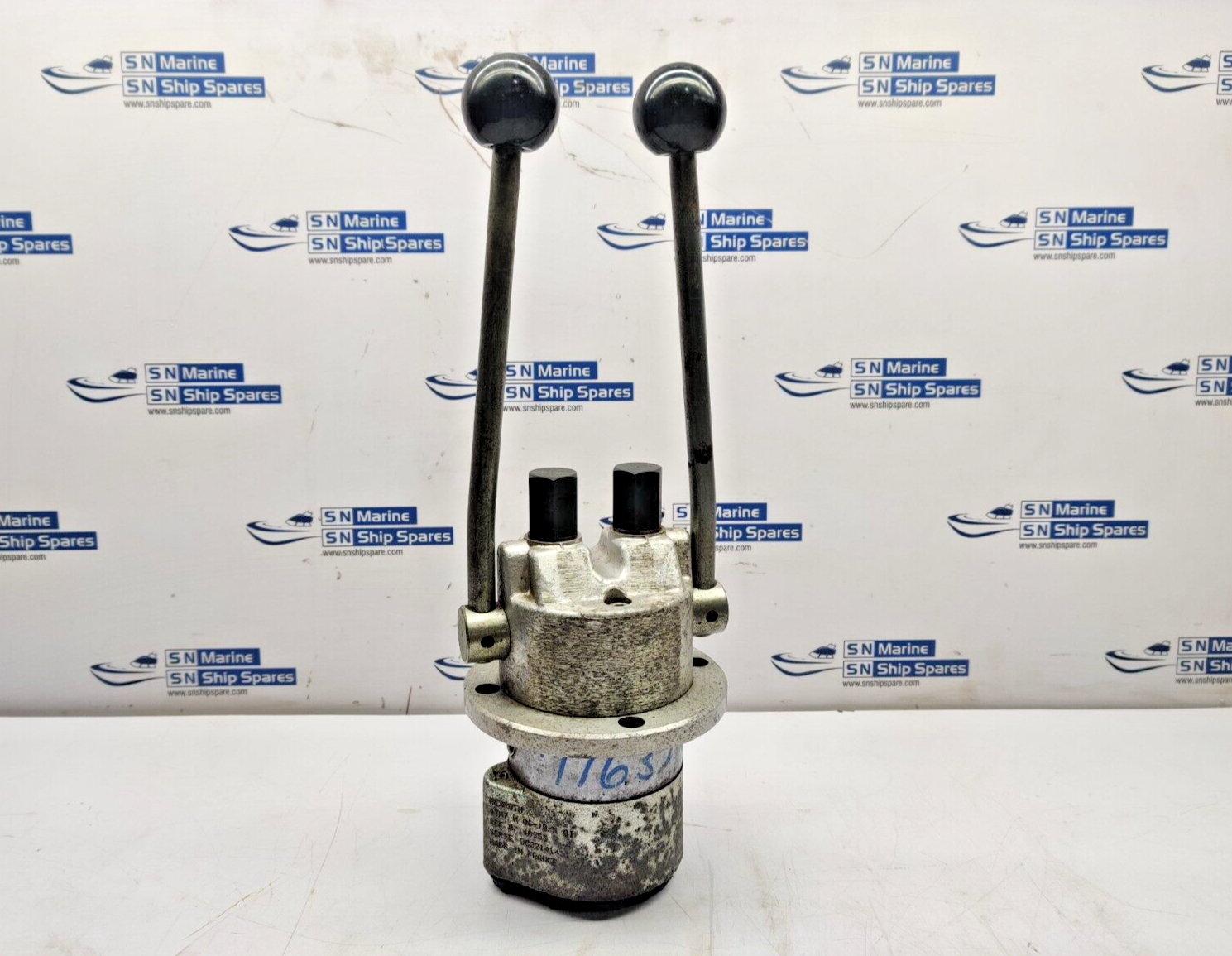 Rexroth 4TH7 H 06-10/N 01 Hydraulic Remote Control Valve 07140953