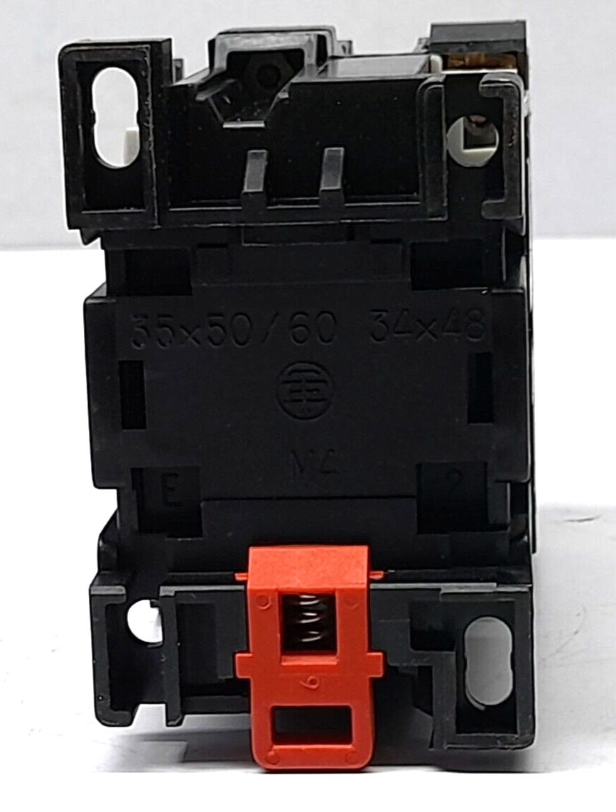 Telemecanique CA2DN1229 *A65 Relay 70712022 220V 50Hz 220-240V 60Hz