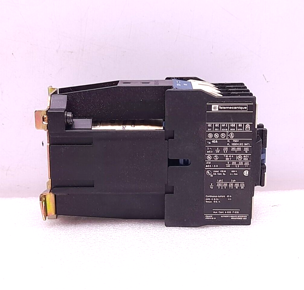 Telemecanique LP1D25004MD Contactor LP1 D25004 4P Ith 40A Coil MD 220VDC