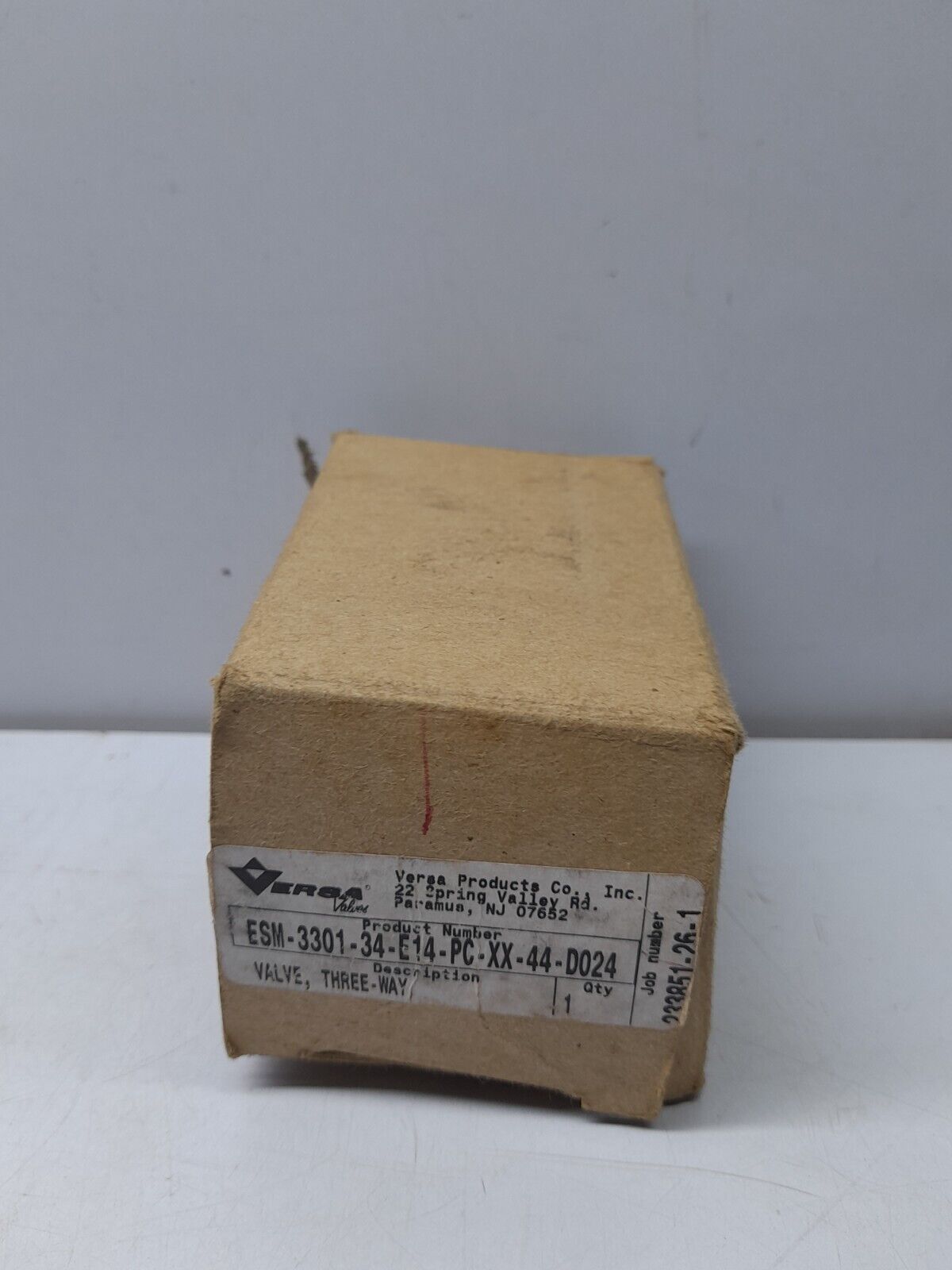 Versa ESM-3301-34-E14-PC-XX-44-D024 Three Way Solenoid Valve Max-Min 130-0 PSI