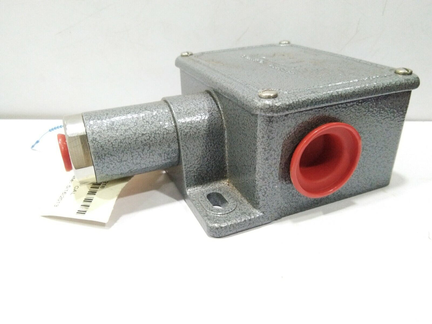 SOR 9NN-Y5-N1-C1A DIFFERENTIAL PRESSURE SWITCH ADJUSTABLE RANGE:14-70 9NNY5N1C1A