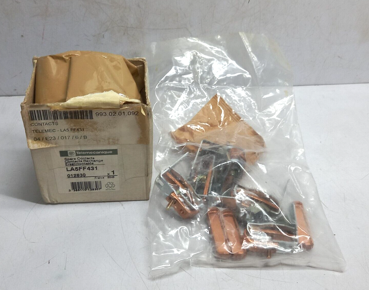 Telemecanique LA5FF431 Spare Contacts