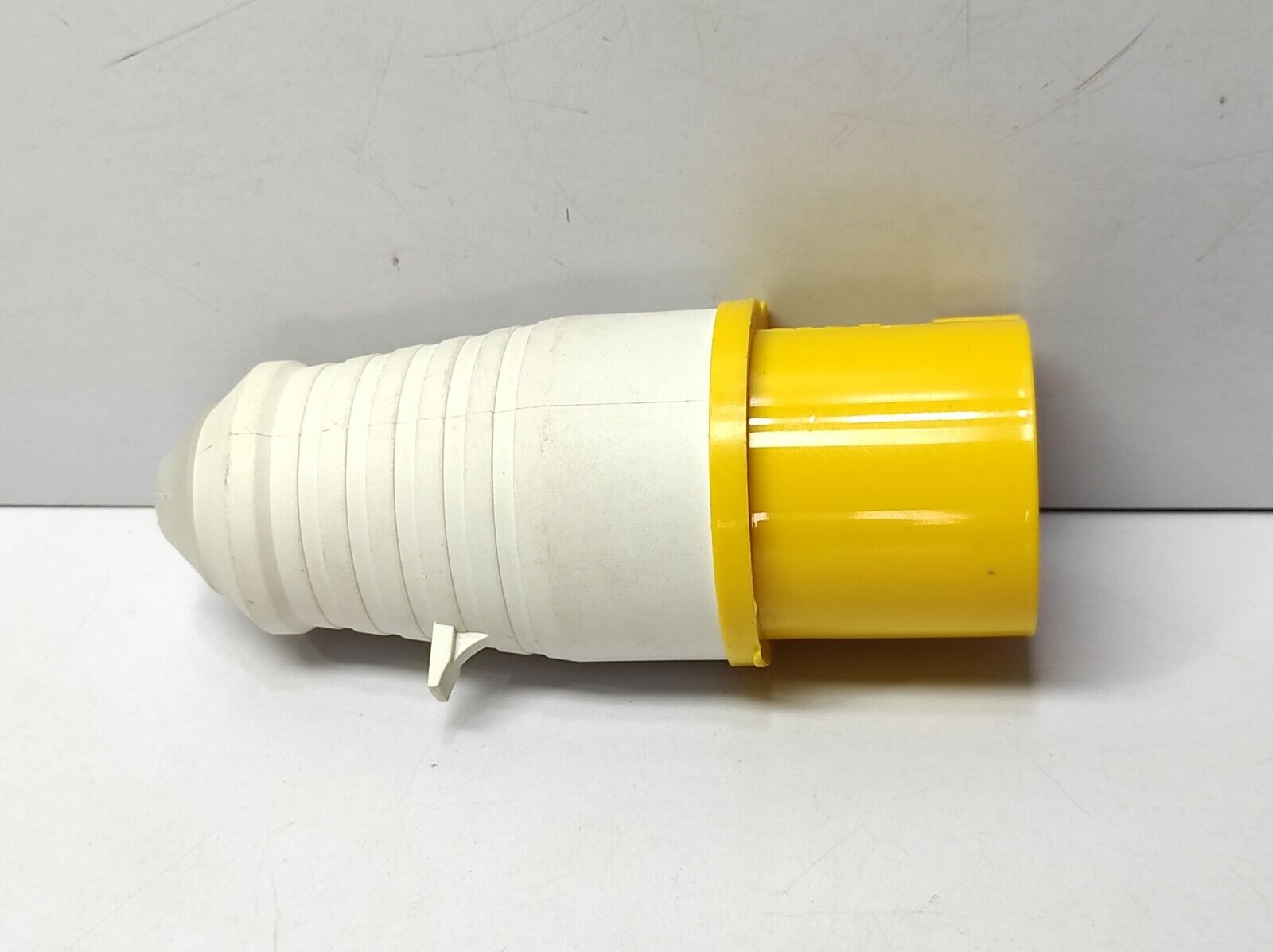 Weatherproof Plug Type 013-4 16A-4h/110-130V~